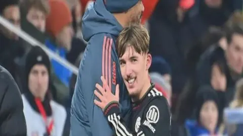 国青以5-2大胜吉尔吉斯斯坦，大连球员刘诚宇、王钰栋助力晋级