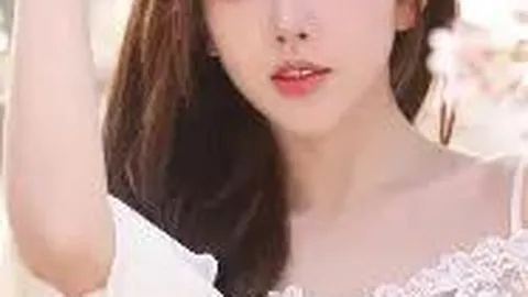 巴塞罗那迎战塞尔塔赛事定于22：15开赛，皇马对毕尔巴鄂一役15：00开战